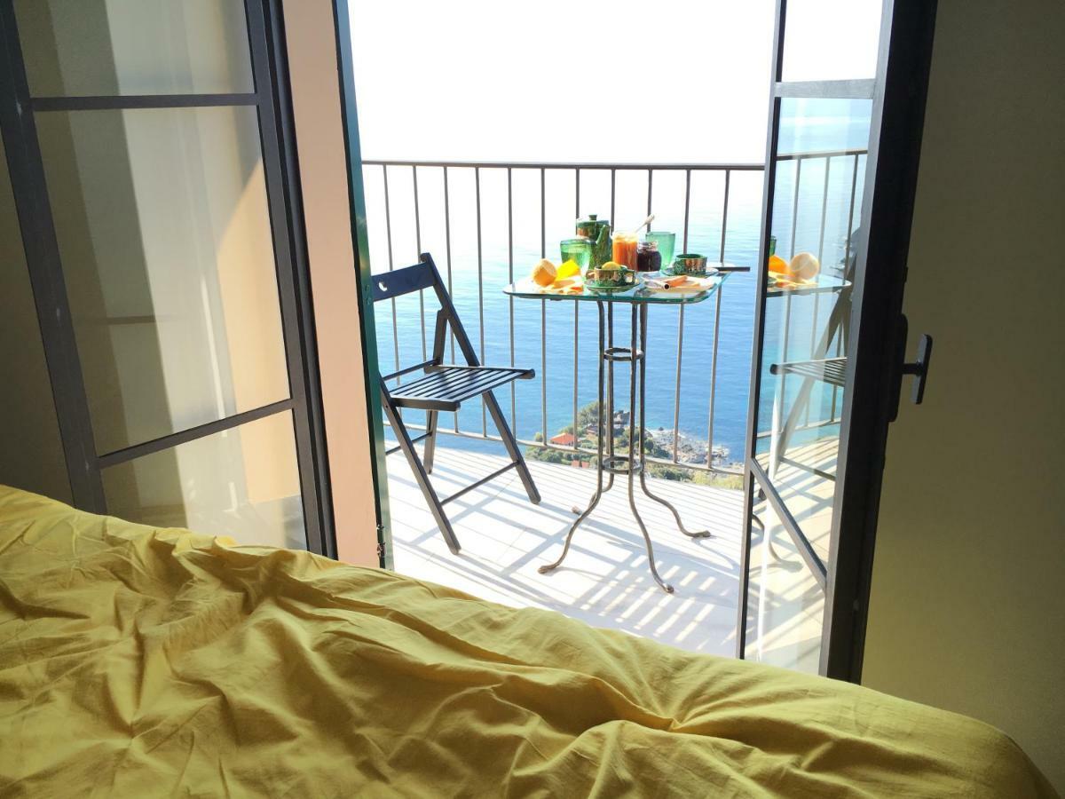 House In Grimaldi. Spectacular View Over The French Riviera! Grimaldi  Eksteriør billede